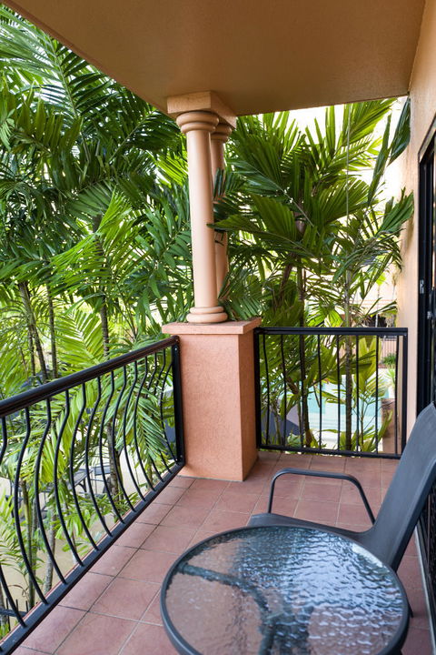 Central Plaza Apartments - Coogee Beach Accommodation 2