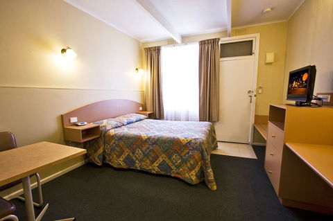 Parkville Motel - Coogee Beach Accommodation 4