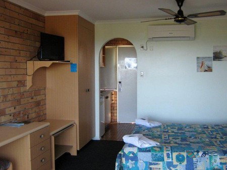 Tannum On The Beach Motel - Coogee Beach Accommodation 3