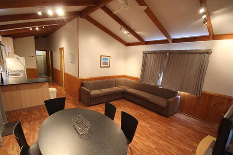Metungholidayvillas - Coogee Beach Accommodation 0