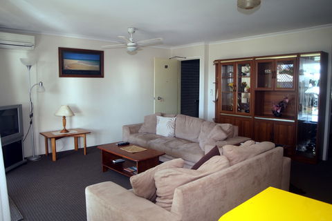 Skyline Holiday Units - Coogee Beach Accommodation 7