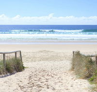 Golden Riviera Beach Resort - Coogee Beach Accommodation