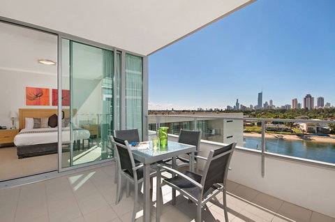 Freshwater Point Resort - Coogee Beach Accommodation 1