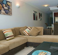 Waters Edge Apartments Cairns - Coogee Beach Accommodation