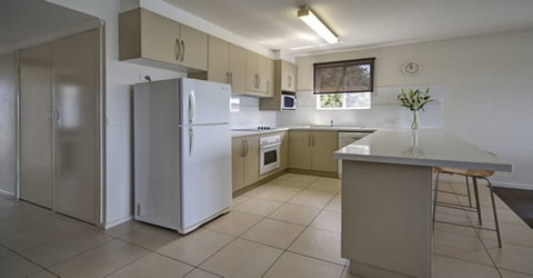 Albacore Luxury Holiday Apartments - Coogee Beach Accommodation 2