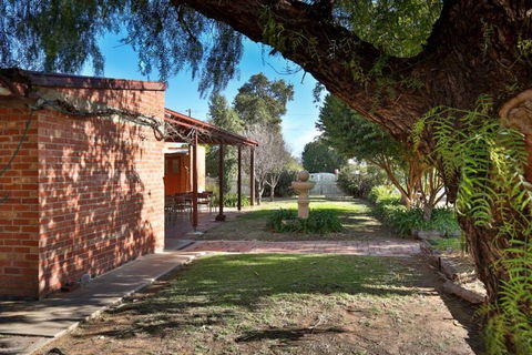 Wentworth Central Motor Inn - Wentworth - Coogee Beach Accommodation 3