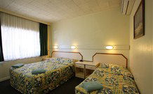 Wattle Tree Motel - Cootamundra - Coogee Beach Accommodation 1