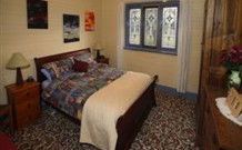 Savernake Farm Stay - Coogee Beach Accommodation 0
