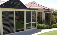 Busy Buzz - Coogee Beach Accommodation 2