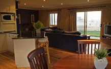 Mannus Lake B And B - Coogee Beach Accommodation 0