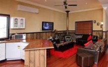 Top Of The Range Retreat - Coogee Beach Accommodation 0
