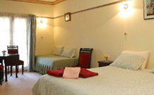 Wombatalla Guesthouse - - Coogee Beach Accommodation 1
