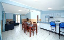 David Jones Cottage - Coogee Beach Accommodation 2