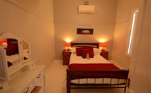 Fabulous Location - Coogee Beach Accommodation 0
