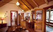 Jasper Cottage - Coogee Beach Accommodation 3