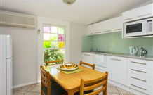 The Studio - Coogee Beach Accommodation 3