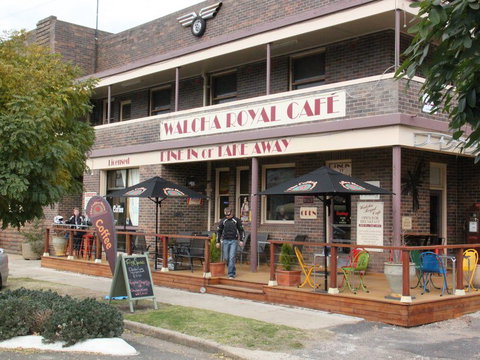 Walcha Royal Cafe And Boutique Accommodation - Coogee Beach Accommodation 3