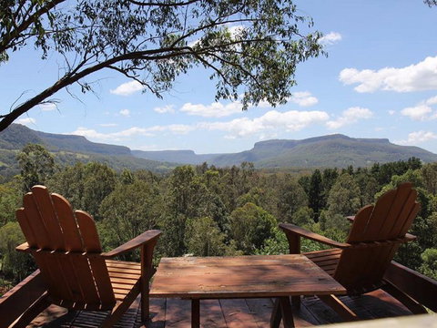 The Secret Garden Cottage - Coogee Beach Accommodation 5