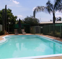 Parkes Overnighter Caravan Park - Coogee Beach Accommodation
