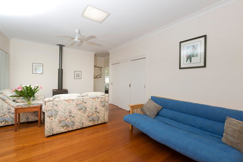 Cranford Waterfront Cottage - Coogee Beach Accommodation 5