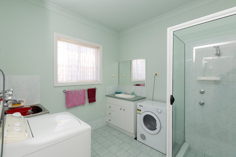 Cranford Waterfront Cottage - Coogee Beach Accommodation 9