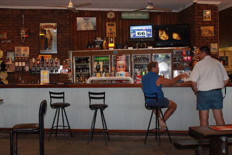 Corroboree Park Tavern - Coogee Beach Accommodation 8