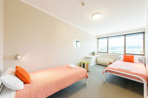 Port Elliot YHA - Coogee Beach Accommodation 3