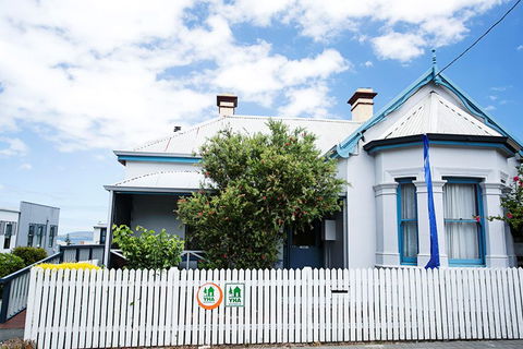 Albany YHA - Coogee Beach Accommodation 0