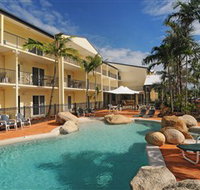 Cairns Queenslander Hotel and Apartments - Coogee Beach Accommodation