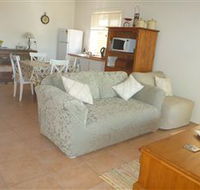 The Friendly Chat Bed and Breakfast and Self-contained Accommodation - Coogee Beach Accommodation