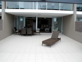Echelon Apartments Yeppoon - Coogee Beach Accommodation 2