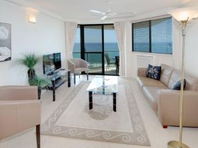 Malibu Resort - Coogee Beach Accommodation 1