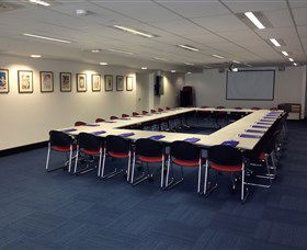 Sports Super Centre - Coogee Beach Accommodation 2