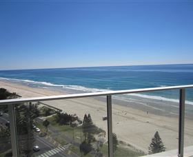 Hi Surf Beachfront Apartments - Coogee Beach Accommodation 0