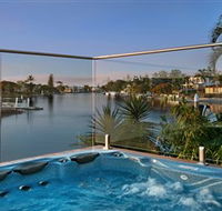 Sanctuary on Water Elite Holiday Home - Coogee Beach Accommodation
