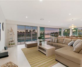 Sanctuary On Water Elite Holiday Home - Coogee Beach Accommodation 1