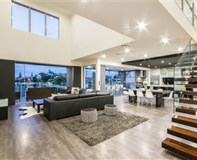 The Grand At Vogue Holiday Homes - Coogee Beach Accommodation 1