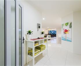 Laguna Bay At Vogue Holiday Homes - Coogee Beach Accommodation 2