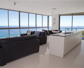 ULTIQA Air On Broadbeach - Coogee Beach Accommodation 2