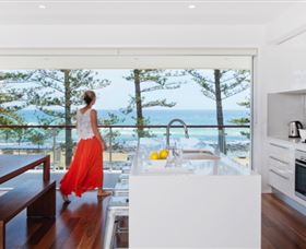Bujerum Apartments On Burleigh - Coogee Beach Accommodation 1