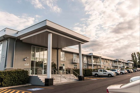 Abode Narrabundah - Coogee Beach Accommodation 5