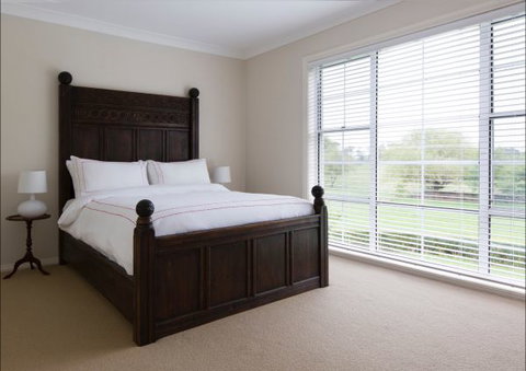 Ashgrove House: Farm Club Australia - Coogee Beach Accommodation 17