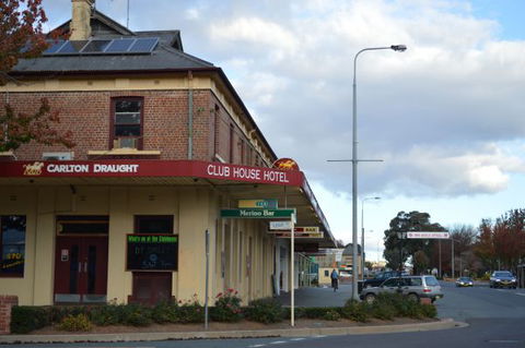 Club House Hotel - Coogee Beach Accommodation 1