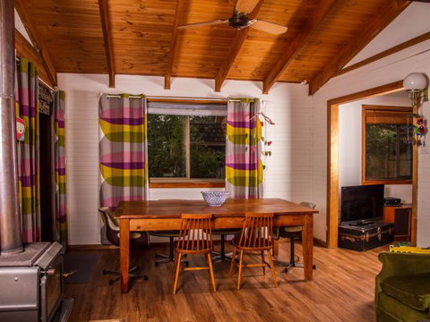 Daisy's Cottage - Coogee Beach Accommodation 2