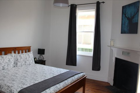 Dreamer's Cottage - Coogee Beach Accommodation 3