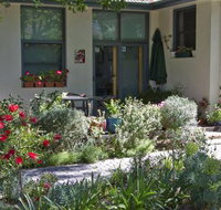 Practically Lakeside B and B - Coogee Beach Accommodation