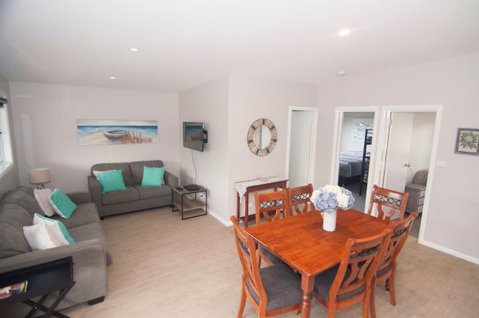 Laguna Lodge Holiday Units - Coogee Beach Accommodation 4