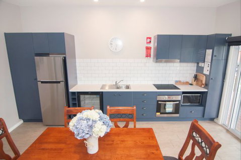 Laguna Lodge Holiday Units - Coogee Beach Accommodation 5