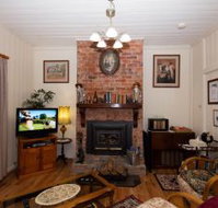 Tenterfield Historic Luxury Cottage - Coogee Beach Accommodation