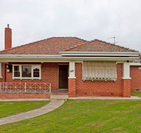 Red Brick Beauty - Coogee Beach Accommodation